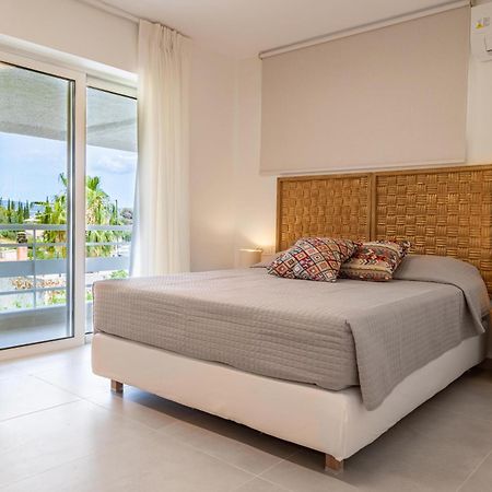 טולון Arancia Elegant Rooms And Suites מראה חיצוני תמונה