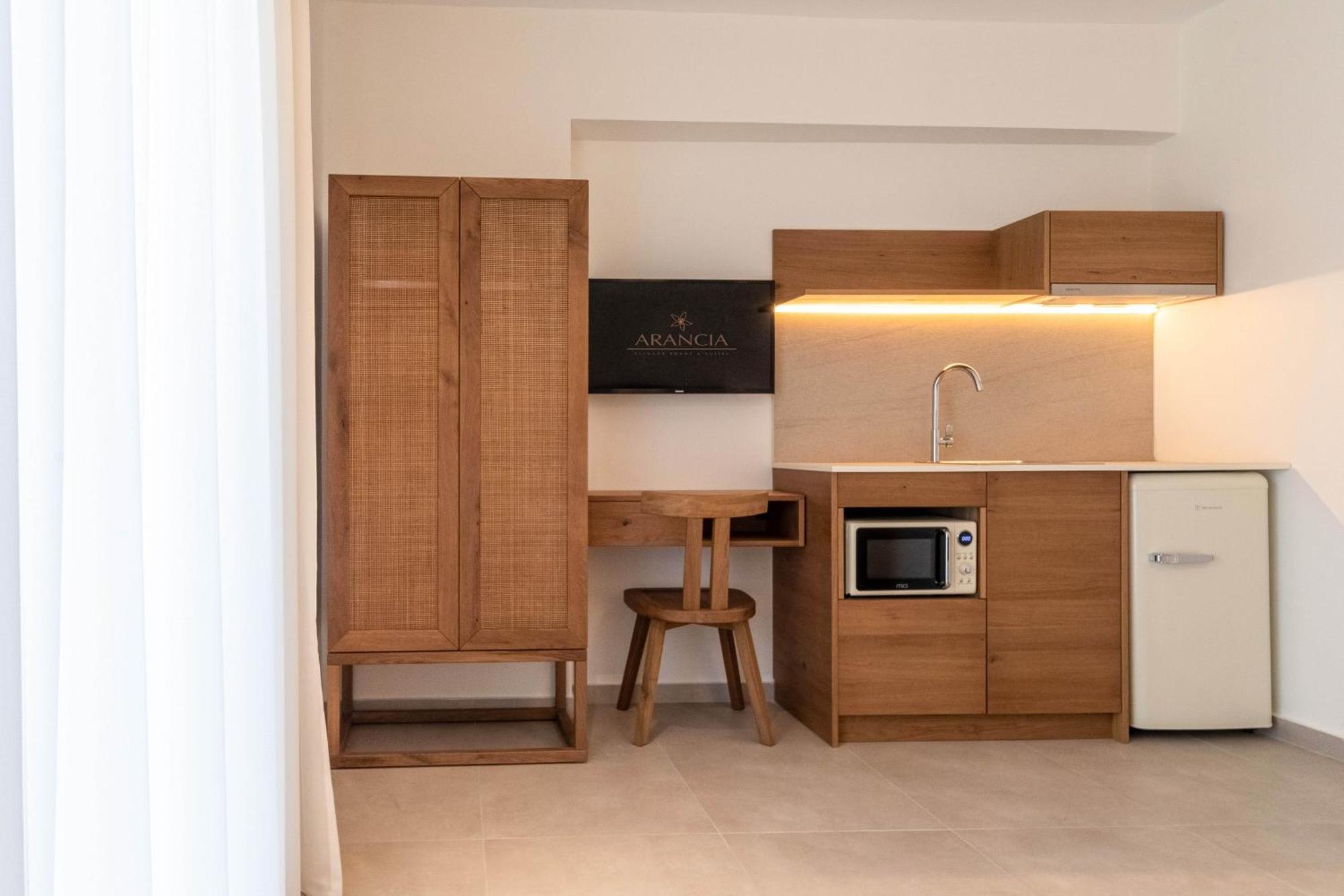 טולון Arancia Elegant Rooms And Suites מראה חיצוני תמונה