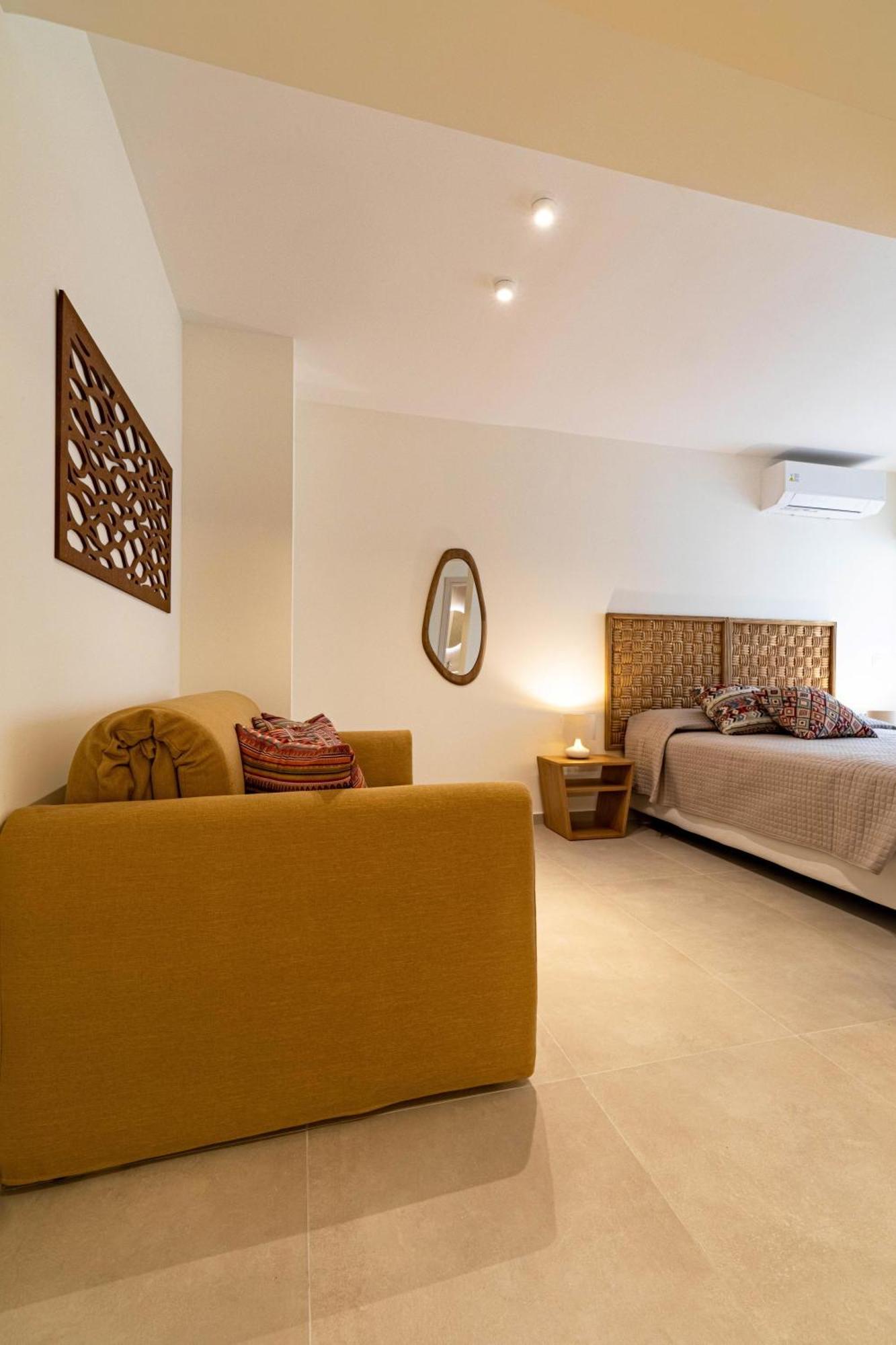 טולון Arancia Elegant Rooms And Suites מראה חיצוני תמונה