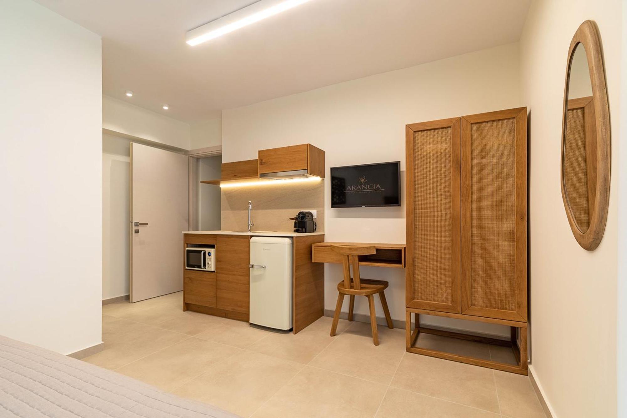 טולון Arancia Elegant Rooms And Suites מראה חיצוני תמונה