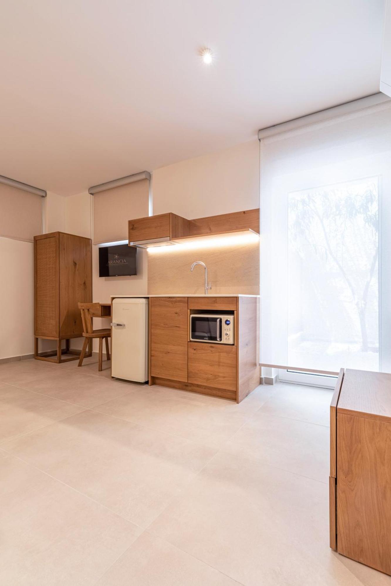 טולון Arancia Elegant Rooms And Suites מראה חיצוני תמונה