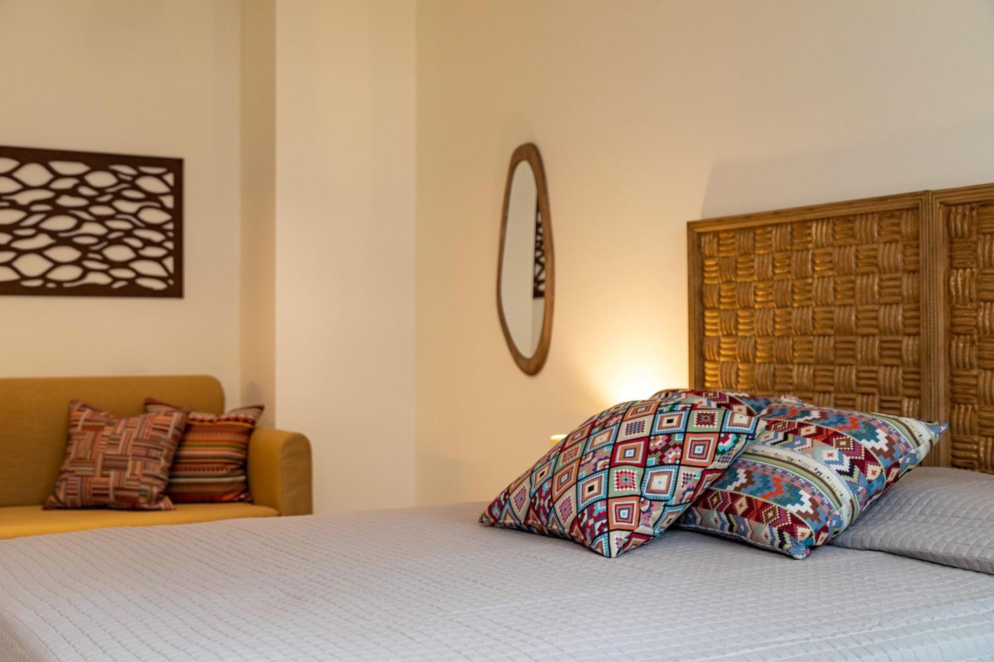 טולון Arancia Elegant Rooms And Suites מראה חיצוני תמונה