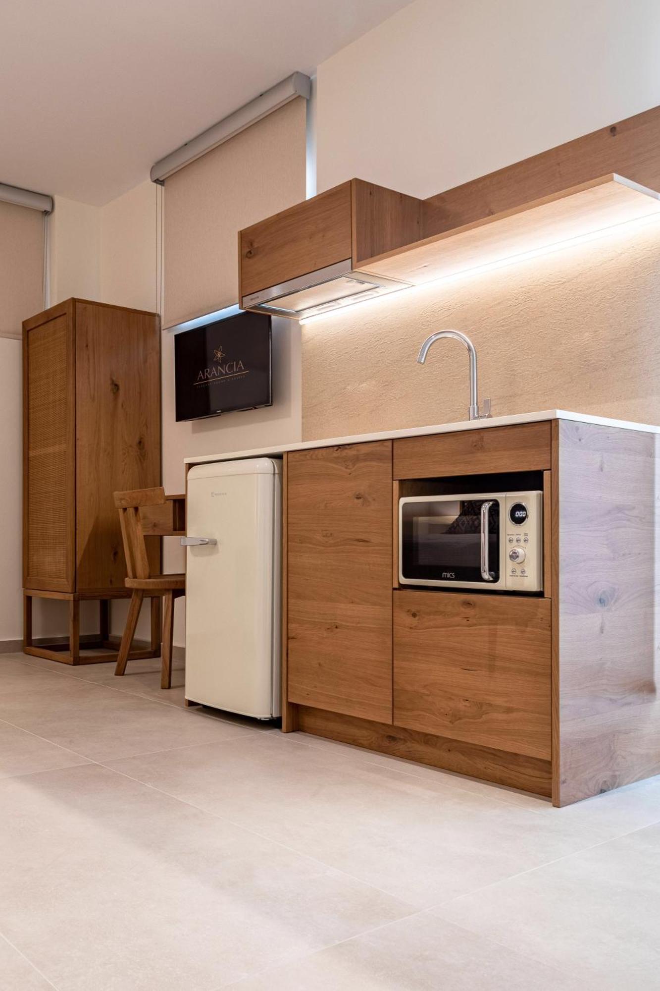 טולון Arancia Elegant Rooms And Suites מראה חיצוני תמונה