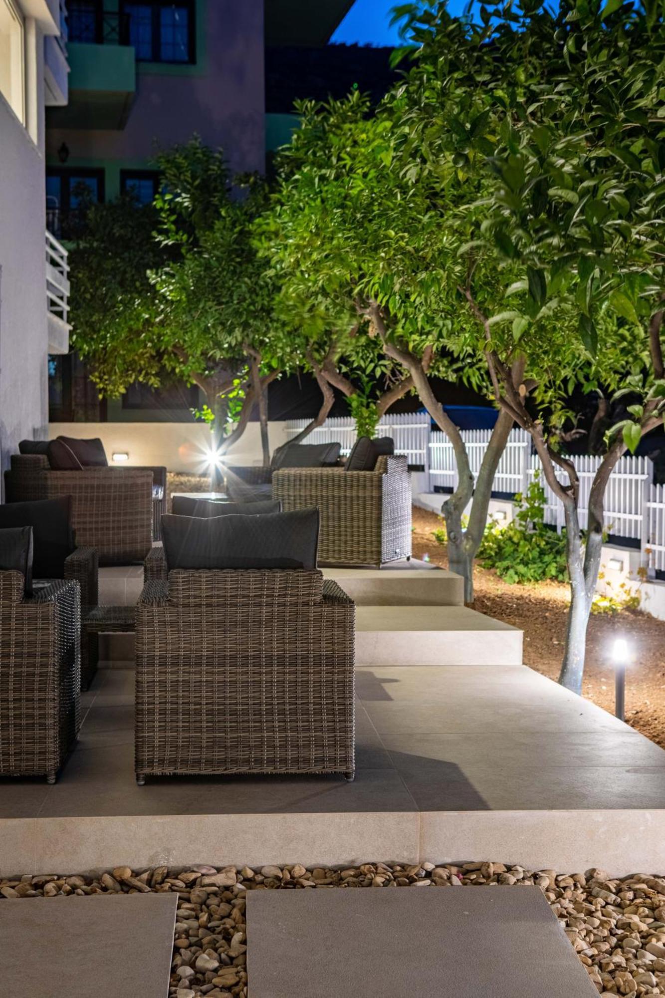 טולון Arancia Elegant Rooms And Suites מראה חיצוני תמונה